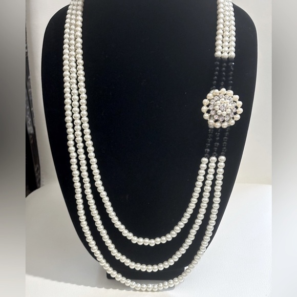 3 strand faux pearl black glass beads and rhinestones necklace